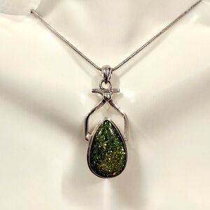 Dichronic Glass Pendant Sterling Silver with
SS Plate Chain CHRISTMAS Green🌲